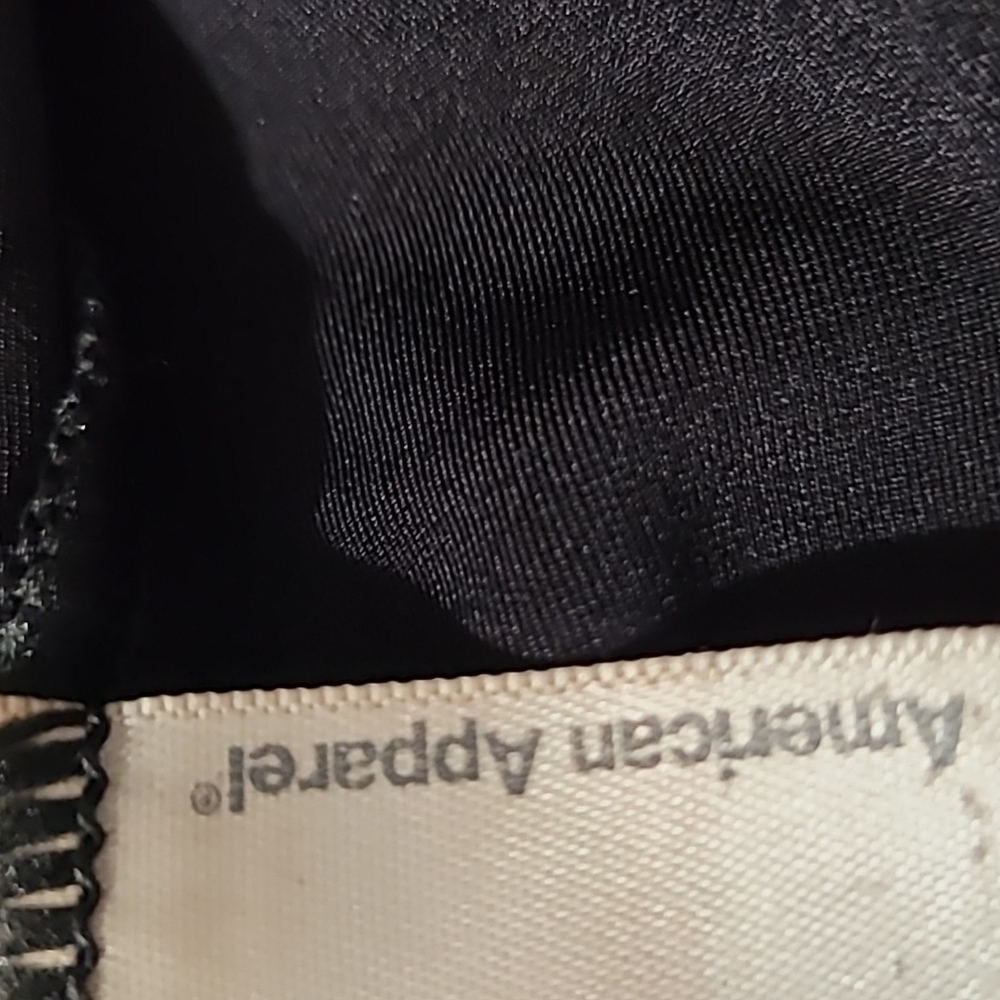 Rocker Distressed Look - Picture 3 of 4